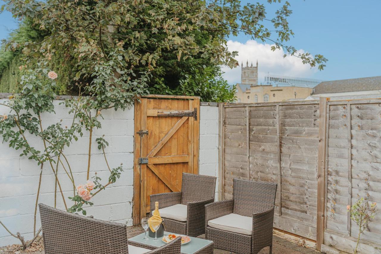 Cotswolds- Homely 2 Bed House With Garden, Wifi - Esho Stays 赛伦塞斯特 外观 照片